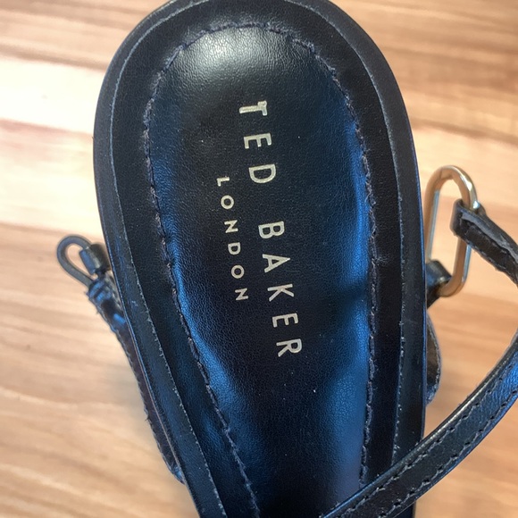 Gorgeous Ted Baker Black Pumps NWT - Picture 7 of 10